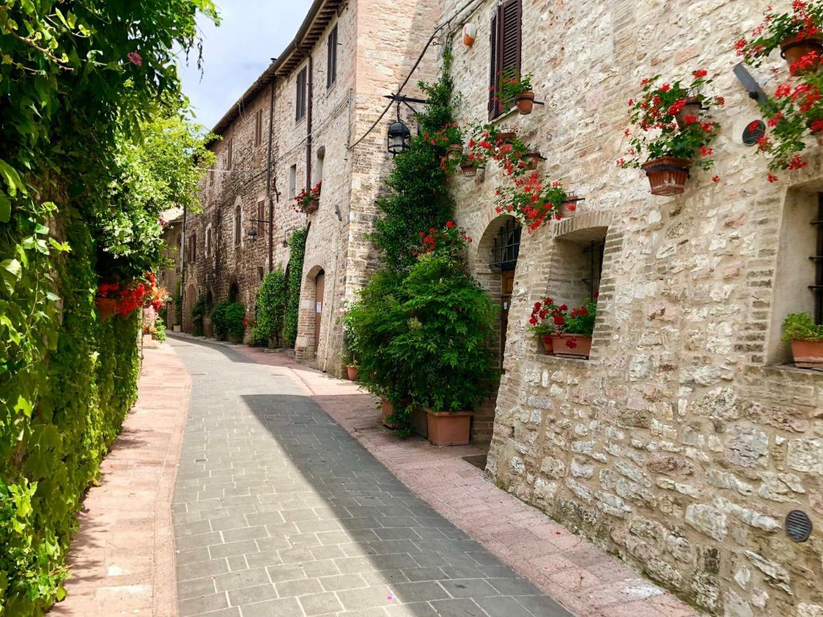 Ferienwohnung La Mansarda Assisi Exterior foto